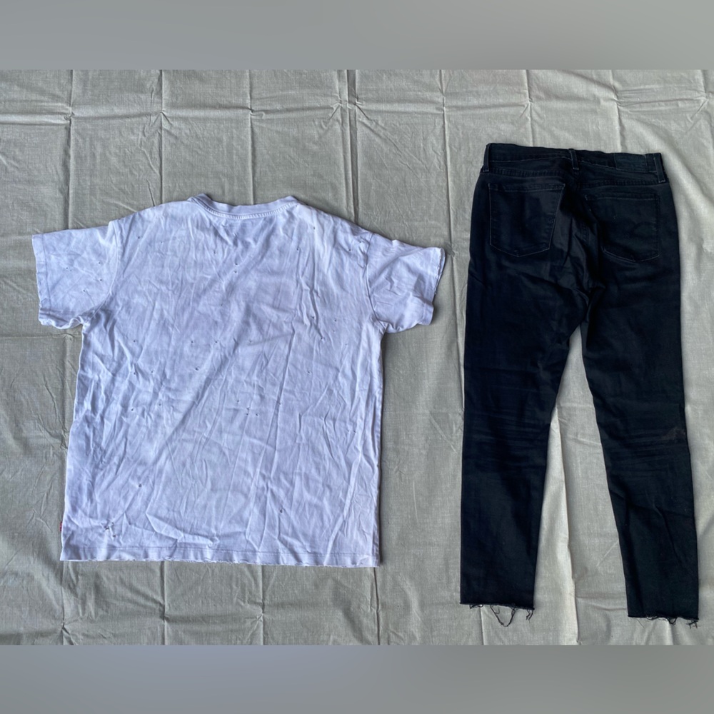 LEVIS BUNDLE! - Picture 5 of 7